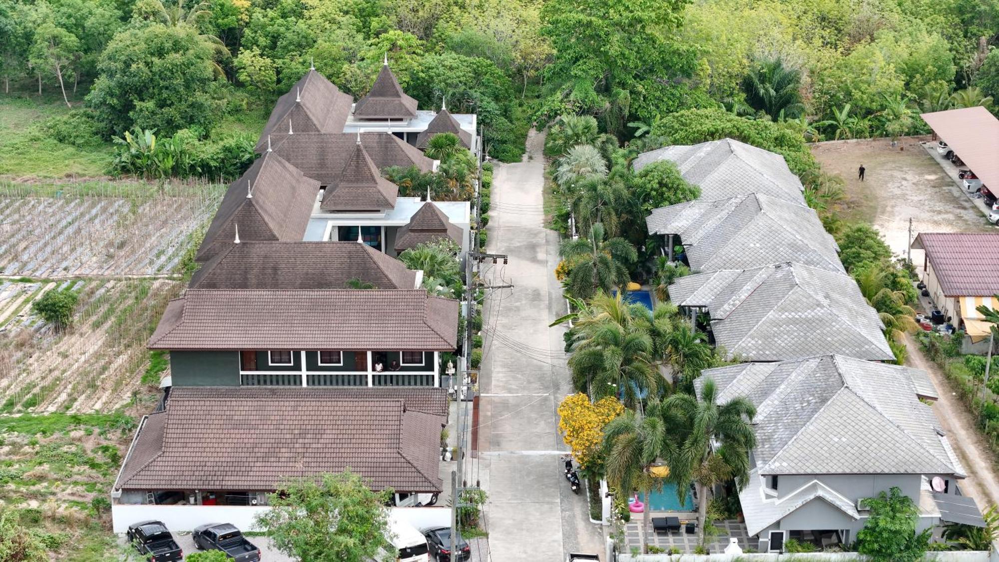 Narintara Private Pool Villas - Free Tuk-Tuk Service To The Beach! Ao Nang Exterior foto