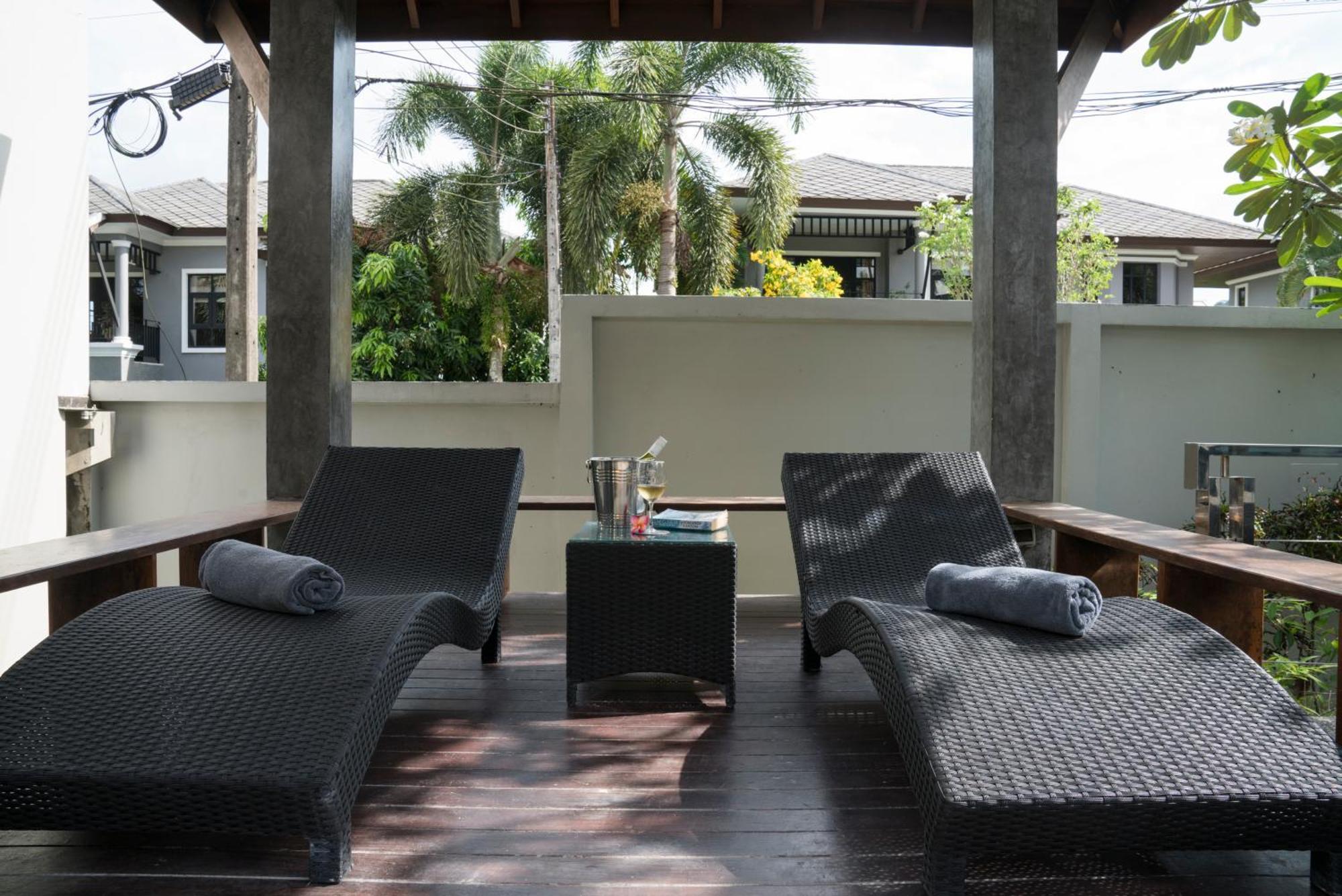 Narintara Private Pool Villas - Free Tuk-Tuk Service To The Beach! Ao Nang Exterior foto